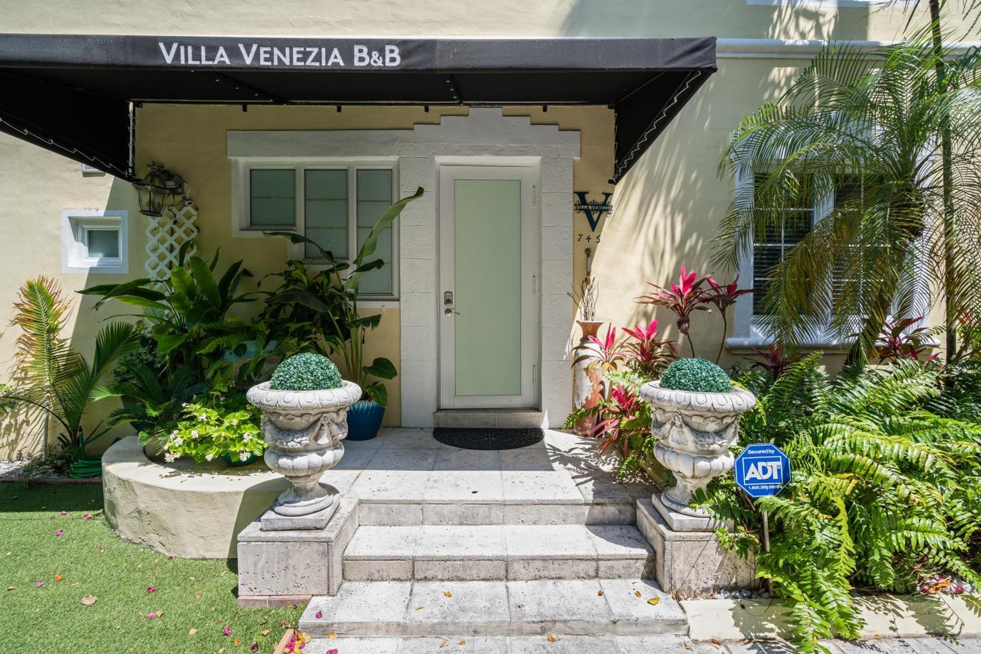 Villa Venezia Bb ไมอามีบีช ภายนอก รูปภาพ